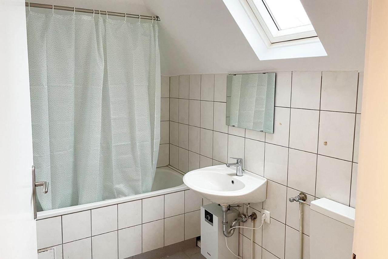 Cozy 2-Room Apartment Brühl エクステリア 写真